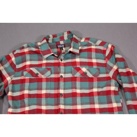 Patagonia Fjord Flannel Red Long Sleeve Button Up Outdoors Pockets Men’s L - Picture 2 of 9